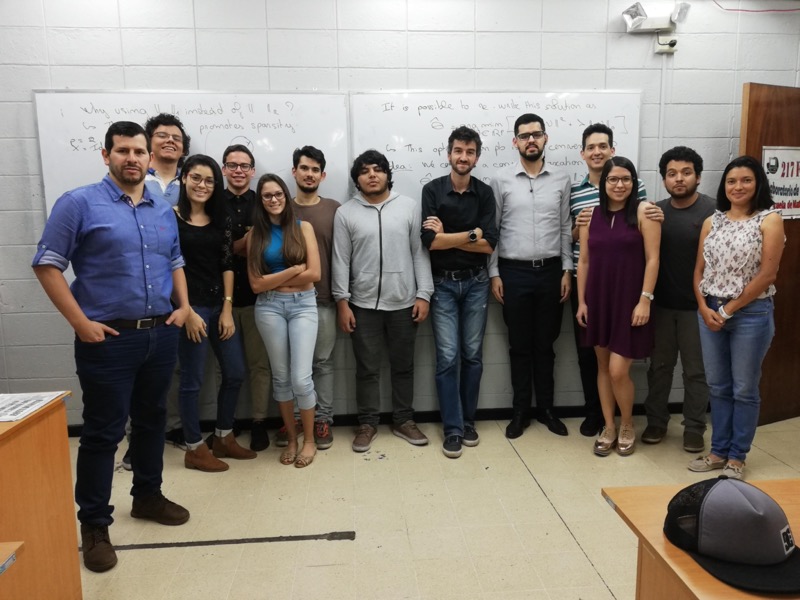 Cohorte de STATO PRO trabajando en equipo